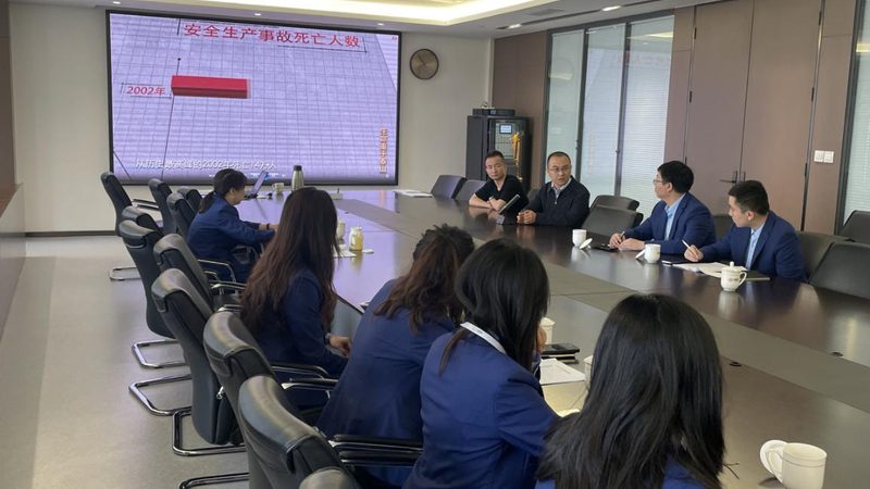 企业培训与拓展培训：如何选择适合自己的提升路径