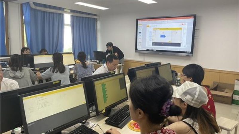 职业培训价格背后的考量因素